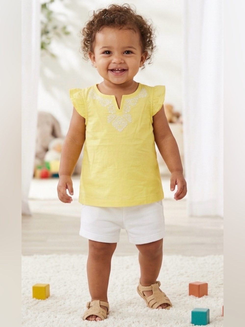 Carter's | Girl Yellow Tunic and White Shorts | 18m